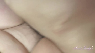 Vadító nagynéni rajtakapja az unakoöccsét Thumb