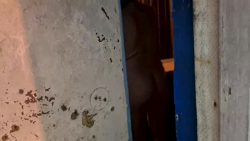 Szexis anya beleegyezett hogy megdugja a nevelt fia de az bele is fröcskölt a pinájába Thumb