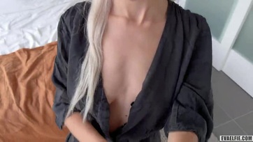 Felszedte a kedves pornósztárt és hazafuvarozta hogy brutálisan meghágja a puncikáját Thumb