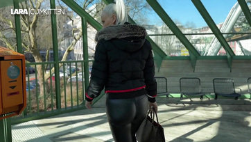Az első találkán felsiettünk a pajzán milf hölgyikéhez hogy megpakoljam és pofin lőjem Thumb